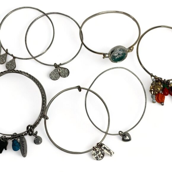 Lot of 8 Assorted Silver Tone Charm Bracelets Expandable - Picture 3 of 11